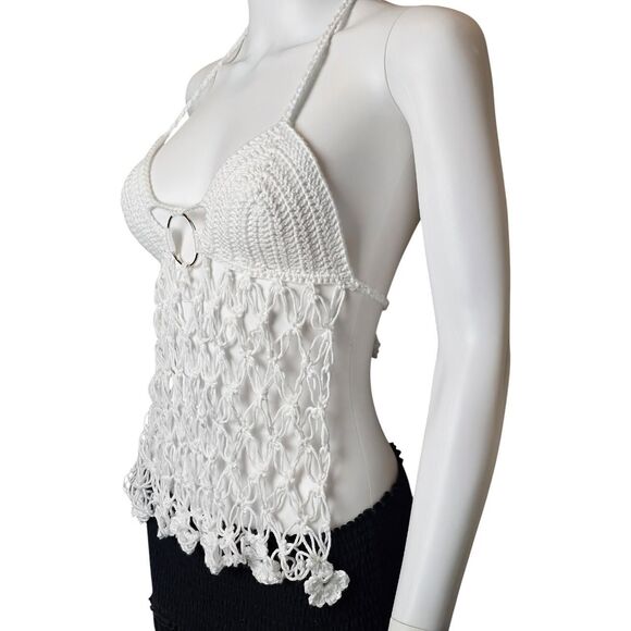 🌼 Handmade Crochet Top w/ Ring Detail - Picture 4 of 7